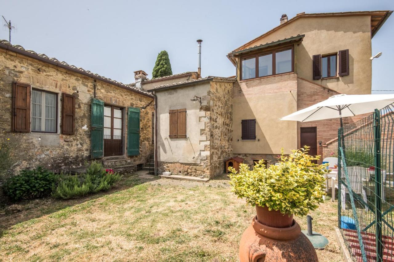 Casa Vacanze Del Borgo 몬탈치노 외부 사진